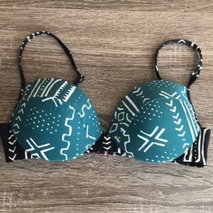 Roxy Underwire Bikini top Black and Green Boho Print